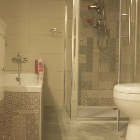 Homestay Giljana1 With Private Bathroom, Shared Kitchen And Terrace Saint Julian's